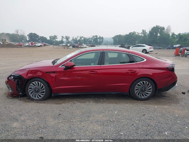 Auction sale of the 2025 Hyundai Sonata Hybrid Limited, vin: KMHL54JJ0SA126266, lot number: 45642097