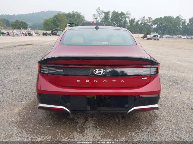 Auction sale of the 2025 Hyundai Sonata Hybrid Limited, vin: KMHL54JJ0SA126266, lot number: 45642097