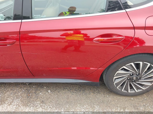 Auction sale of the 2025 Hyundai Sonata Hybrid Limited, vin: KMHL54JJ0SA126266, lot number: 45642097