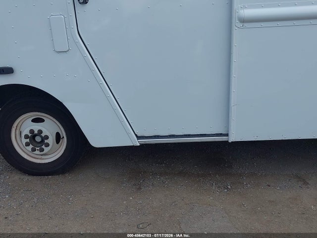 Ford E-350 Stripped 2021 1FC3E3KK7MDC17946 Image 15