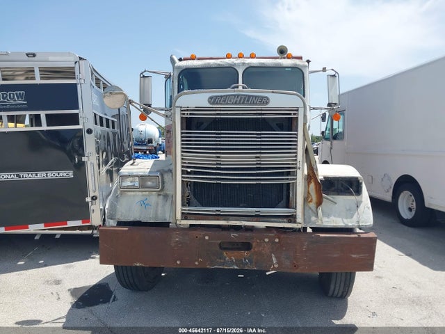 Aukcja sprzedaży 1988 Freightliner Conventional Fld120, vin: 1FUP2CYBXJH331700, numer aukcji: 45642117