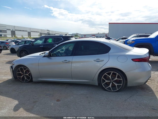 Aukcja sprzedaży 2018 Alfa Romeo Giulia Ti Sport, vin: ZARFAECN3J7580788, numer aukcji: 45642174