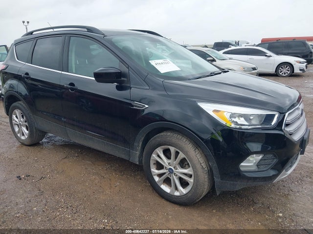 Ford ESCAPE SE 2018 1FMCU0GD8JUD02300 main image