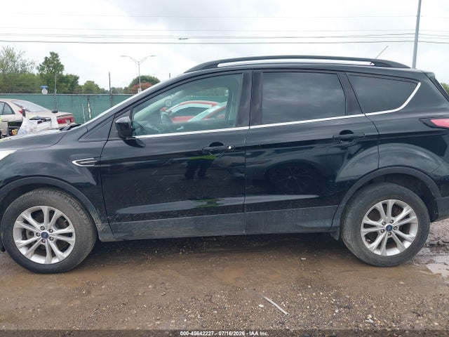 Ford ESCAPE SE 2018 1FMCU0GD8JUD02300 Image 14