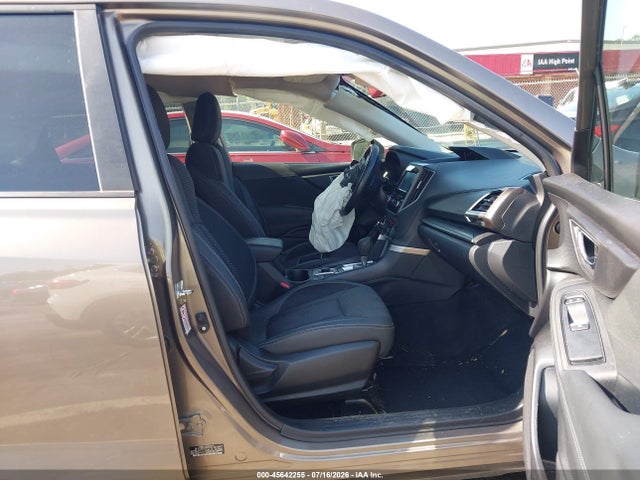 Продаж на аукціоні авто 2019 Subaru Forester Premium, vin: JF2SKAEC3KH407053, номер лоту: 45642255