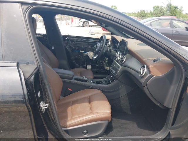 2018 Mercedes-benz Cla 250 მანქანა იყიდება აუქციონზე, vin: WDDSJ4EB8JN631337, აუქციონის ნომერი: 45642266