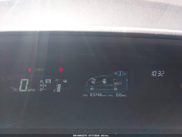 JTDZN3EU7GJ044569 Toyota Prius V Four