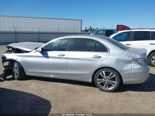 Mercedes-Benz C 300 2015 55SWF4JB9FU059332 Image 17