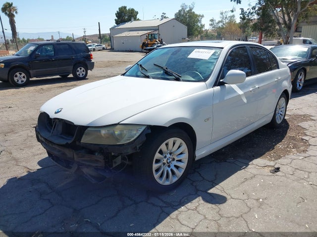 2009 Bmw 328i მანქანა იყიდება აუქციონზე, vin: WBAPH53599A438600, აუქციონის ნომერი: 45642332