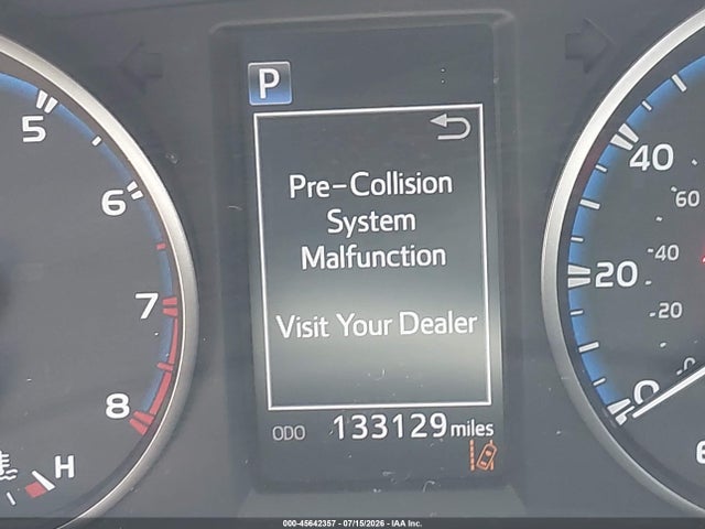 Toyota RAV4 LE 2017 JTMBFREV2HJ131680 Image 16