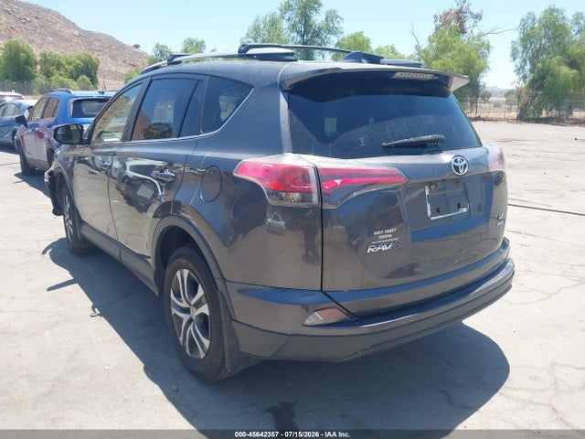 Toyota RAV4 LE 2017 JTMBFREV2HJ131680 Image 3