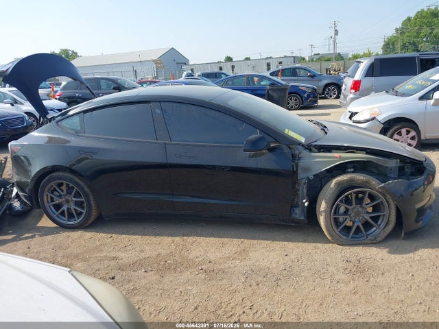 Tesla Model 3 Long Range Dual Motor All-wheel Drive 2022 5YJ3E1EB3NF174376 Image 14