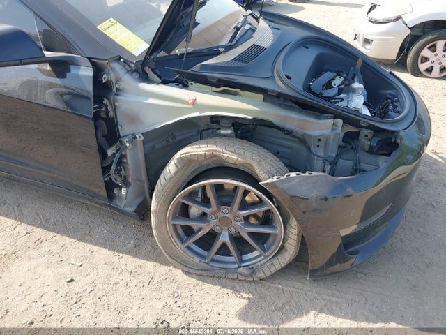 Tesla Model 3 Long Range Dual Motor All-wheel Drive 2022 5YJ3E1EB3NF174376 Image 6