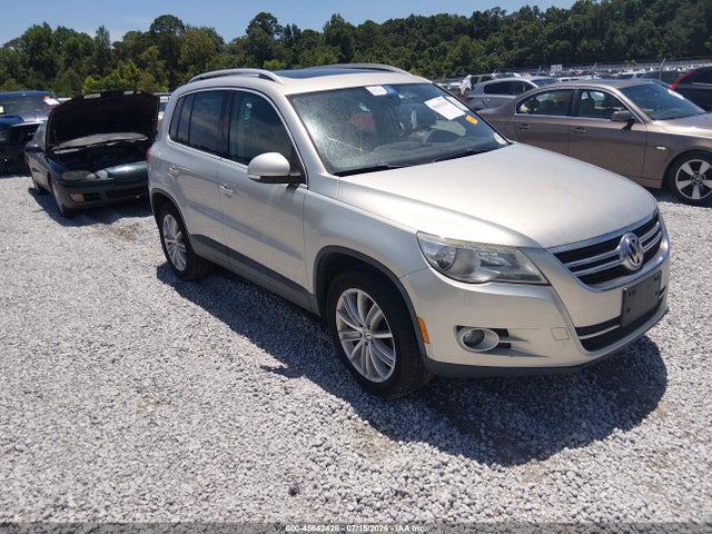 Aukcja sprzedaży 2011 Volkswagen Tiguan Se, vin: WVGAV7AX6BW548204, numer aukcji: 45642428