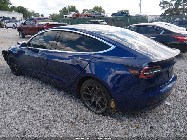 5YJ3E1EB1KF452607 Tesla Model 3 Long Range/performance