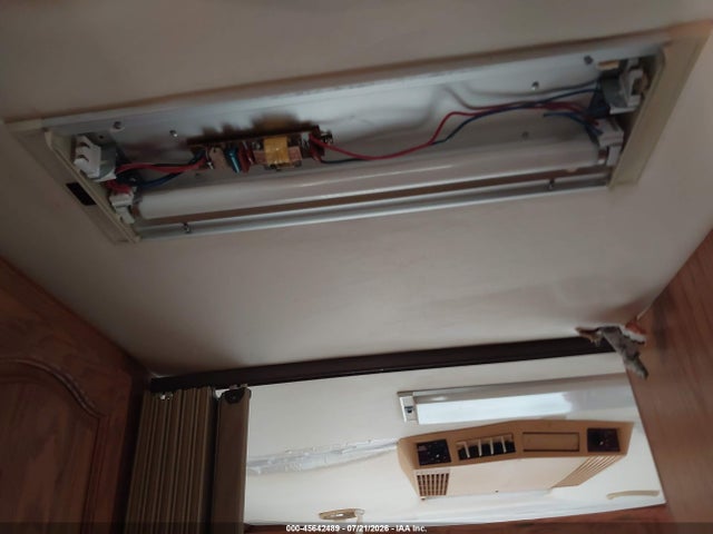 45642489 :رقم المزاد ، 1GBKP37N8M3313247 vin ، 1992 Chevrolet P30 مزاد بيع