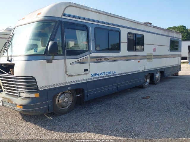 45642489 :رقم المزاد ، 1GBKP37N8M3313247 vin ، 1992 Chevrolet P30 مزاد بيع