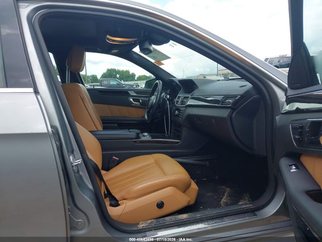 45642498 :رقم المزاد ، WDDHF5GB7AA021516 vin ، 2010 Mercedes-benz E 350 مزاد بيع