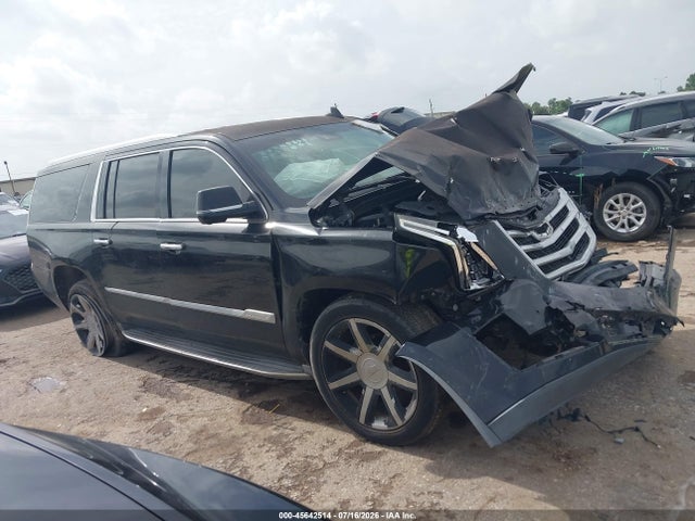 45642514 :رقم المزاد ، 1GYS3SKJ8FR645463 vin ، 2015 Cadillac Escalade Esv Luxury مزاد بيع
