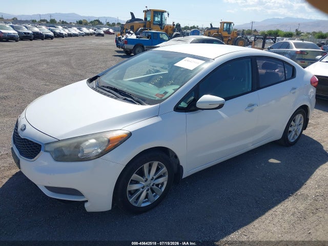 KIA FORTE LX 2016 KNAFX4A68G5577353 Image 2