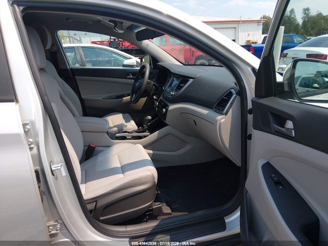 Hyundai TUCSON SE 2017 KM8J33A41HU555070 Image 18