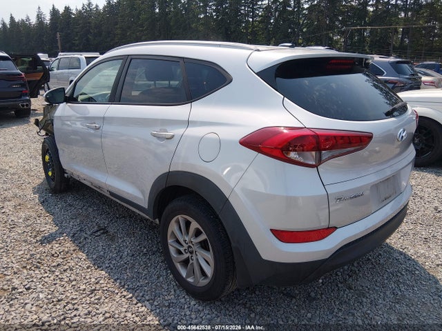 Hyundai TUCSON SE 2017 KM8J33A41HU555070 Image 3