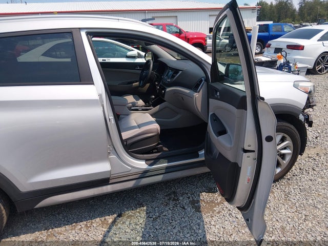 Hyundai TUCSON SE 2017 KM8J33A41HU555070 Image 5