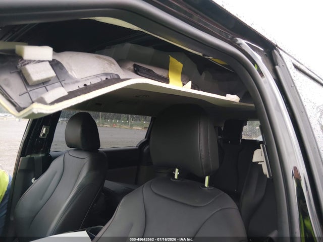 KNDNB5KA2T6147229 KIA Carnival Mpv Hybrid Lxs