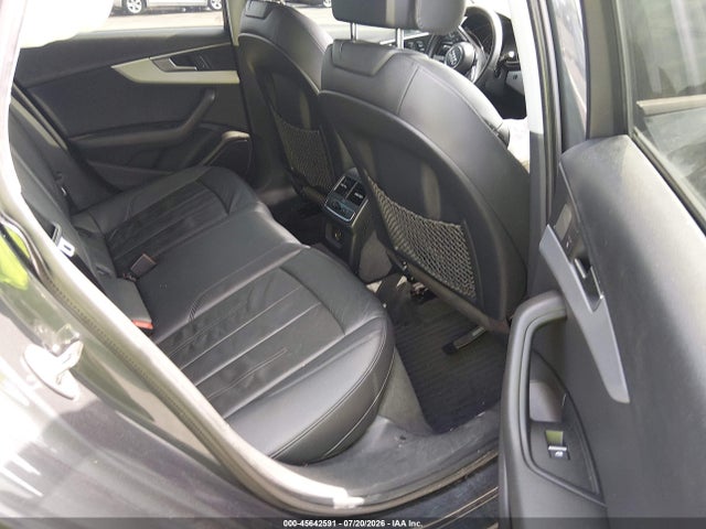Продажа на аукционе авто 2017 Audi A4 Premium, vin: WAUANAF44HN029891, номер лота: 45642591