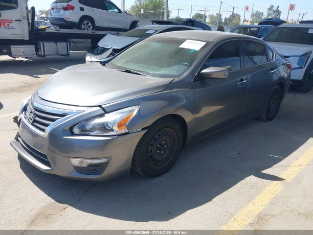 Nissan Altima 2.5 S 2014 1N4AL3AP4EN244694 Image 2