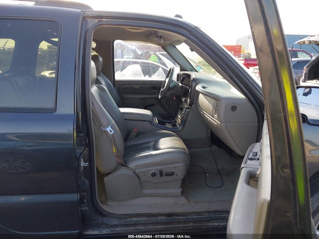 45642664 :رقم المزاد ، 1GKEK63U24J212002 vin ، 2004 Gmc Yukon Denali مزاد بيع
