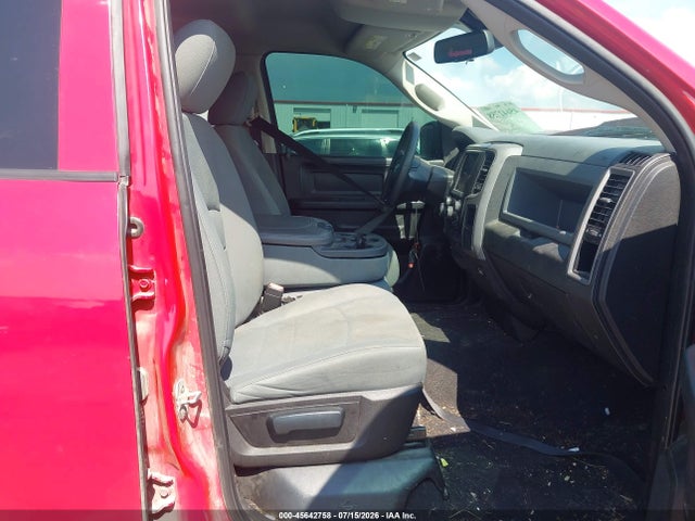 Продажа на аукционе авто 2019 Ram 1500 Classic Express  4x4 6'4 Box, vin: 1C6RR7FG2KS623998, номер лота: 45642758