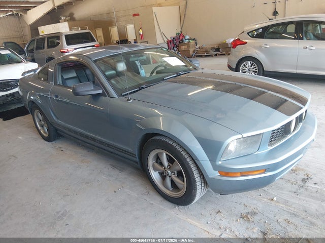 2005 Ford Mustang V6 Deluxe/v6 Premium მანქანა იყიდება აუქციონზე, vin: 1ZVFT80N055108816, აუქციონის ნომერი: 45642766