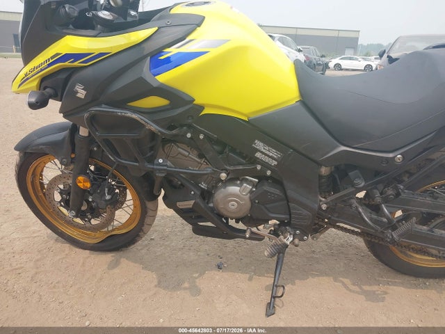 Suzuki DL650 2021 JS1C733B9M7100502 Image 9
