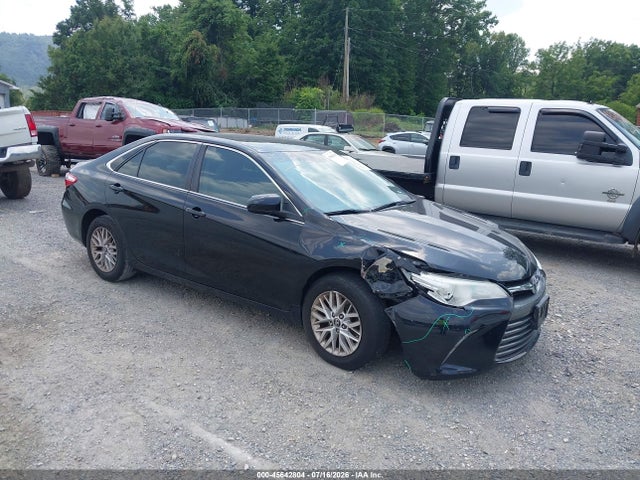 2017 Toyota Camry Le მანქანა იყიდება აუქციონზე, vin: 4T1BF1FK4HU378098, აუქციონის ნომერი: 45642804