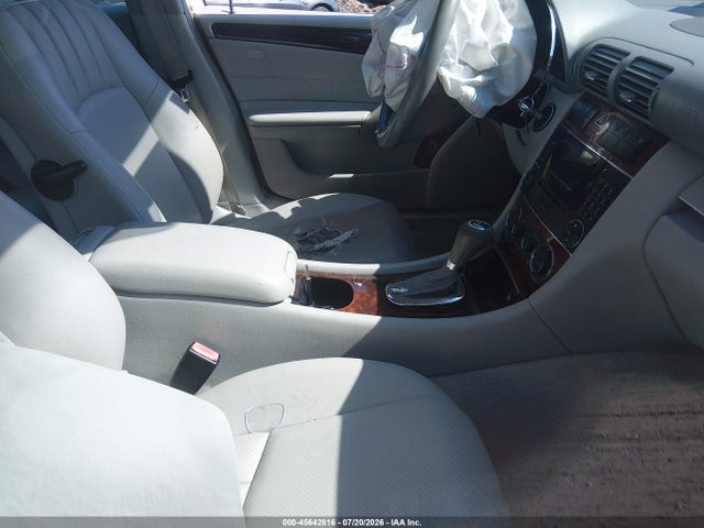 45642816 :رقم المزاد ، WDBRF92H77F927533 vin ، 2007 Mercedes-benz C 280 Luxury 4matic مزاد بيع