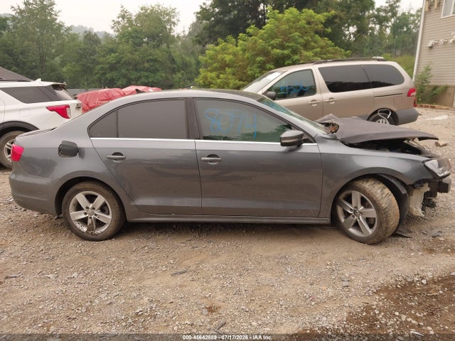 Продажа на аукционе авто 2013 Volkswagen Jetta 2.0l Tdi, vin: 3VWLL7AJ8DM288094, номер лота: 45642889