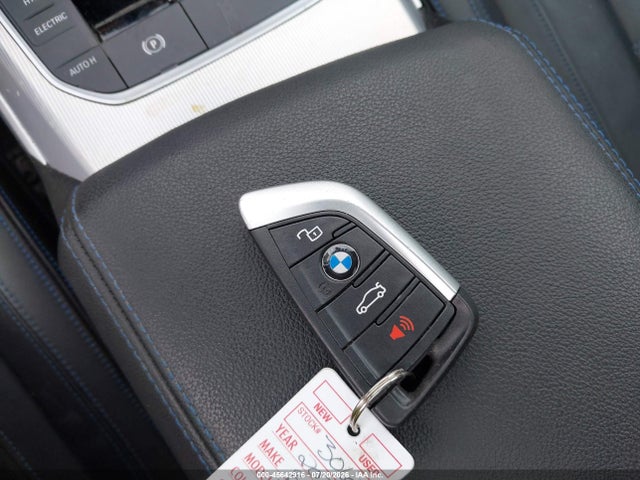 Продажа на аукционе авто 2023 Bmw 330e Xdrive, vin: 3MW39FS08P8C96742, номер лота: 45642916