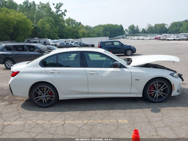 Продажа на аукционе авто 2023 Bmw 330e Xdrive, vin: 3MW39FS08P8C96742, номер лота: 45642916