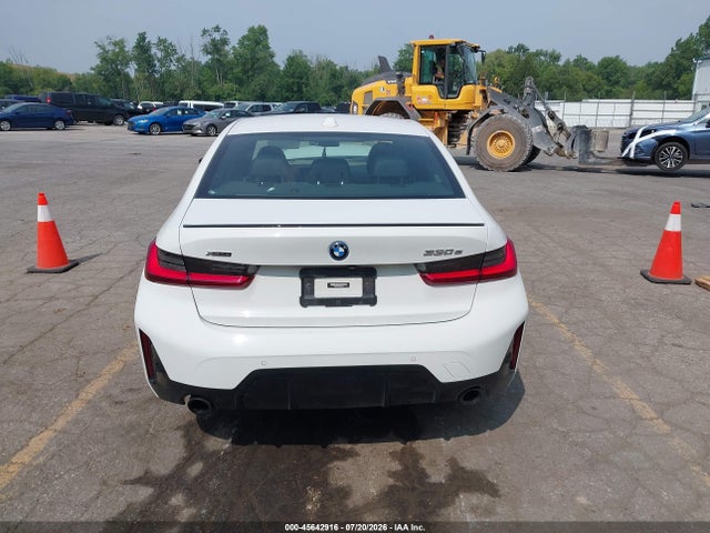 Продажа на аукционе авто 2023 Bmw 330e Xdrive, vin: 3MW39FS08P8C96742, номер лота: 45642916