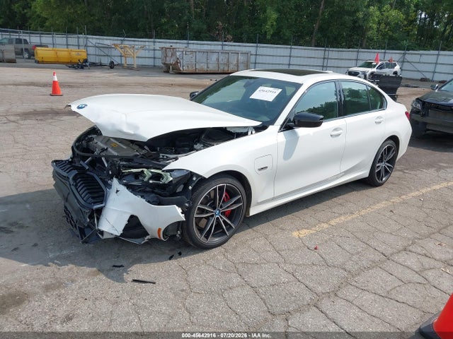 Продажа на аукционе авто 2023 Bmw 330e Xdrive, vin: 3MW39FS08P8C96742, номер лота: 45642916