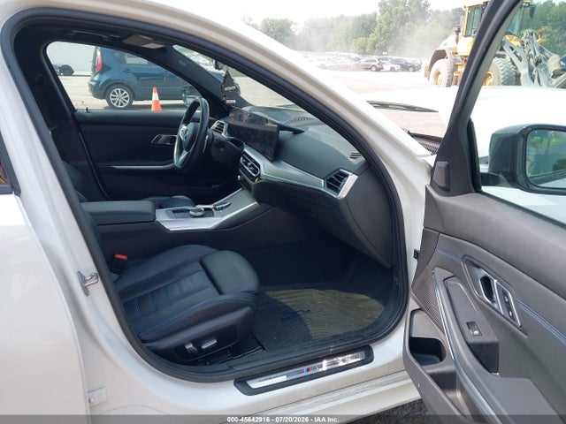 Продажа на аукционе авто 2023 Bmw 330e Xdrive, vin: 3MW39FS08P8C96742, номер лота: 45642916