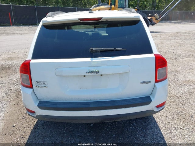 45642935 :رقم المزاد ، 1J4NF1FB5BD250620 vin ، 2011 Jeep Compass مزاد بيع