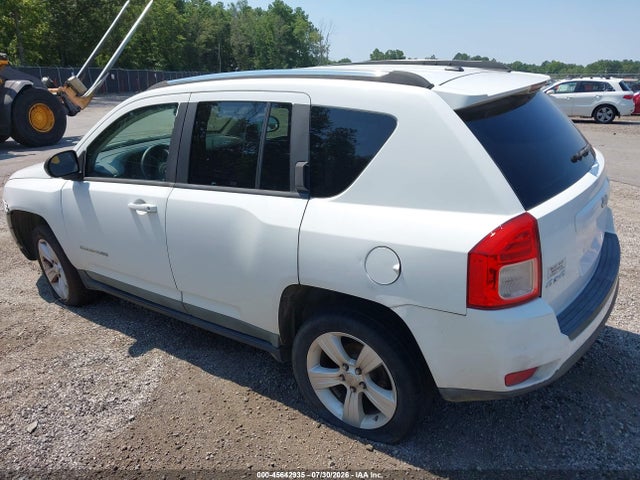 45642935 :رقم المزاد ، 1J4NF1FB5BD250620 vin ، 2011 Jeep Compass مزاد بيع