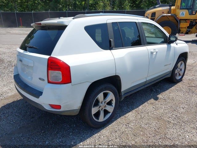 45642935 :رقم المزاد ، 1J4NF1FB5BD250620 vin ، 2011 Jeep Compass مزاد بيع
