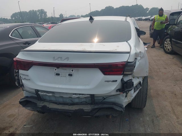 45642938 :رقم المزاد ، 3KPF54AD8RE718081 vin ، 2024 Kia Forte Gt-line مزاد بيع