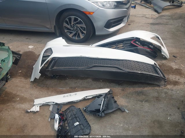 45642938 :رقم المزاد ، 3KPF54AD8RE718081 vin ، 2024 Kia Forte Gt-line مزاد بيع