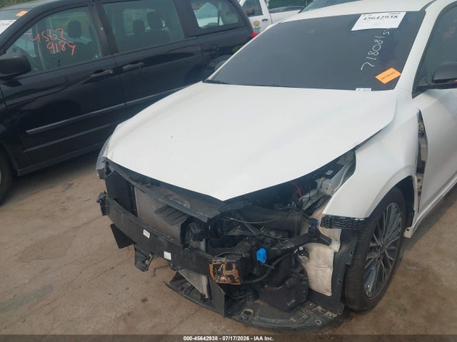 45642938 :رقم المزاد ، 3KPF54AD8RE718081 vin ، 2024 Kia Forte Gt-line مزاد بيع