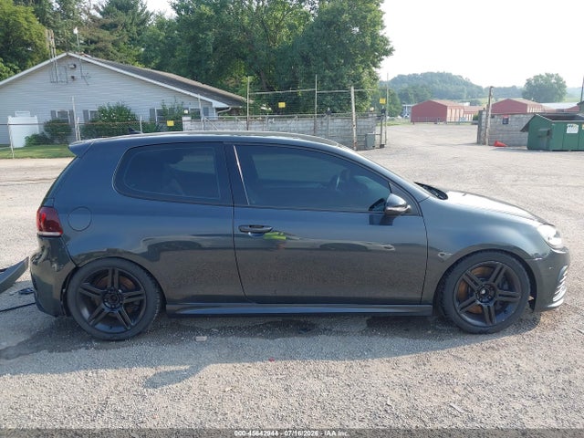 2013 Volkswagen Golf R 2-door მანქანა იყიდება აუქციონზე, vin: WVWRF7AJ6DW067727, აუქციონის ნომერი: 45642944