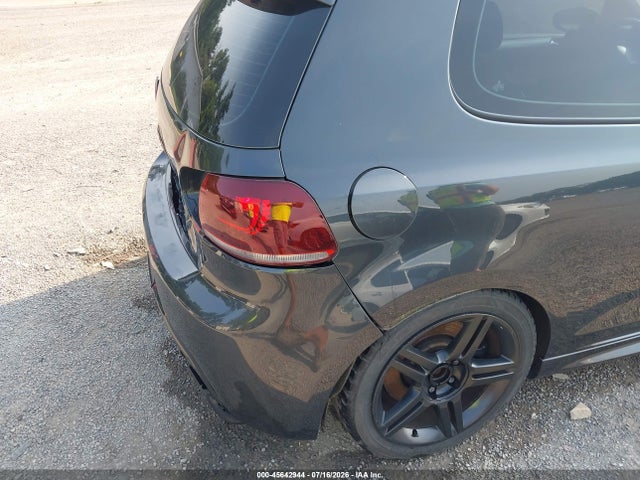 2013 Volkswagen Golf R 2-door მანქანა იყიდება აუქციონზე, vin: WVWRF7AJ6DW067727, აუქციონის ნომერი: 45642944